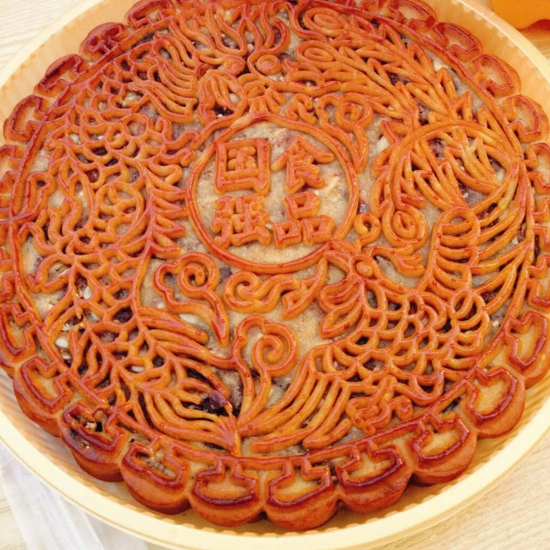 中秋团建活动中的团圆月饼
