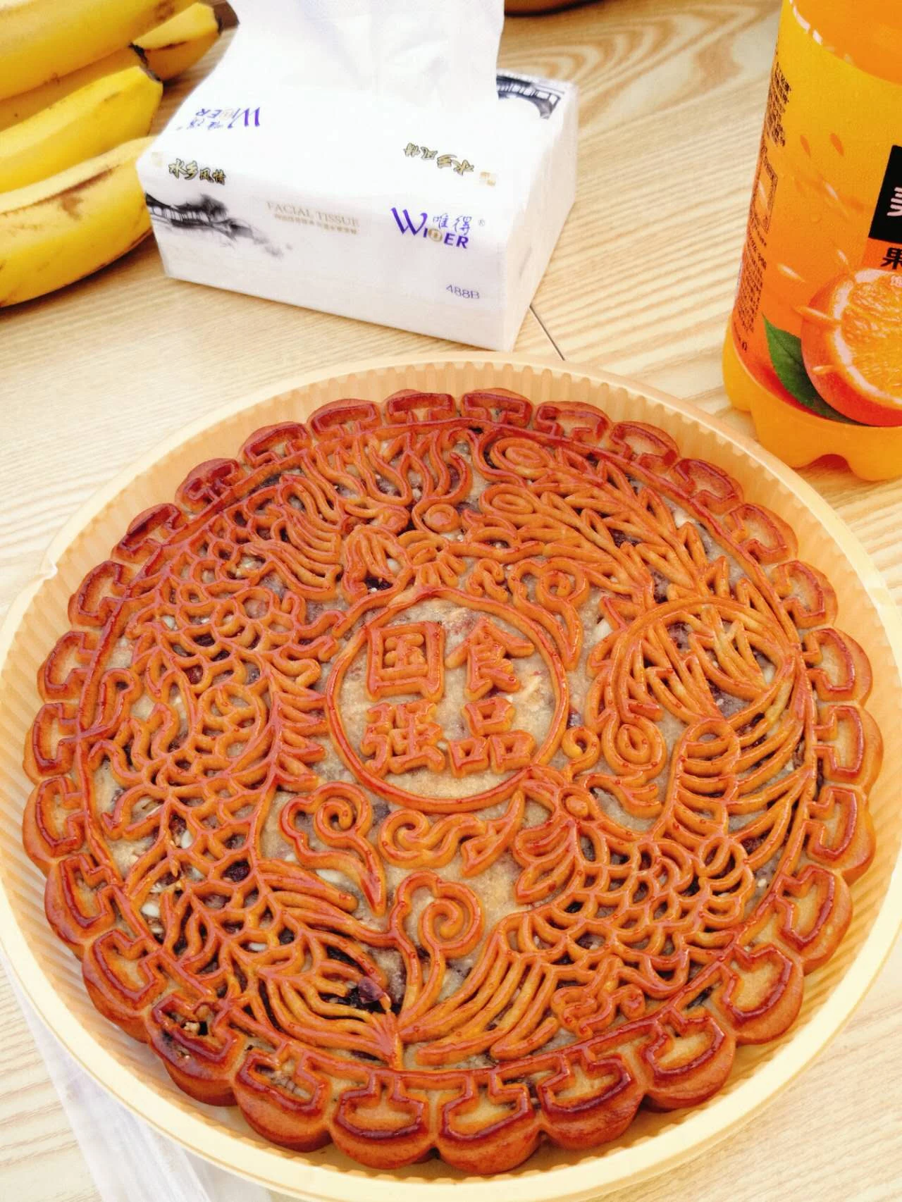 중추절 팀 모임의 월병